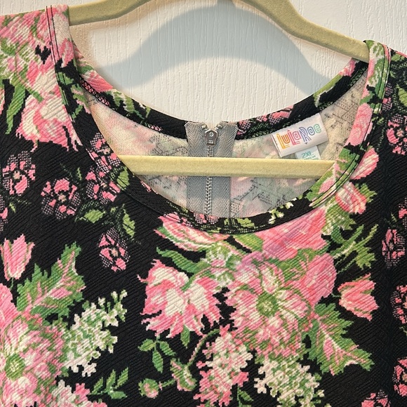Lularoe Amelia Dress in 2x- like new- Black with Pink and Green Floral Design - Picture 2 of 3